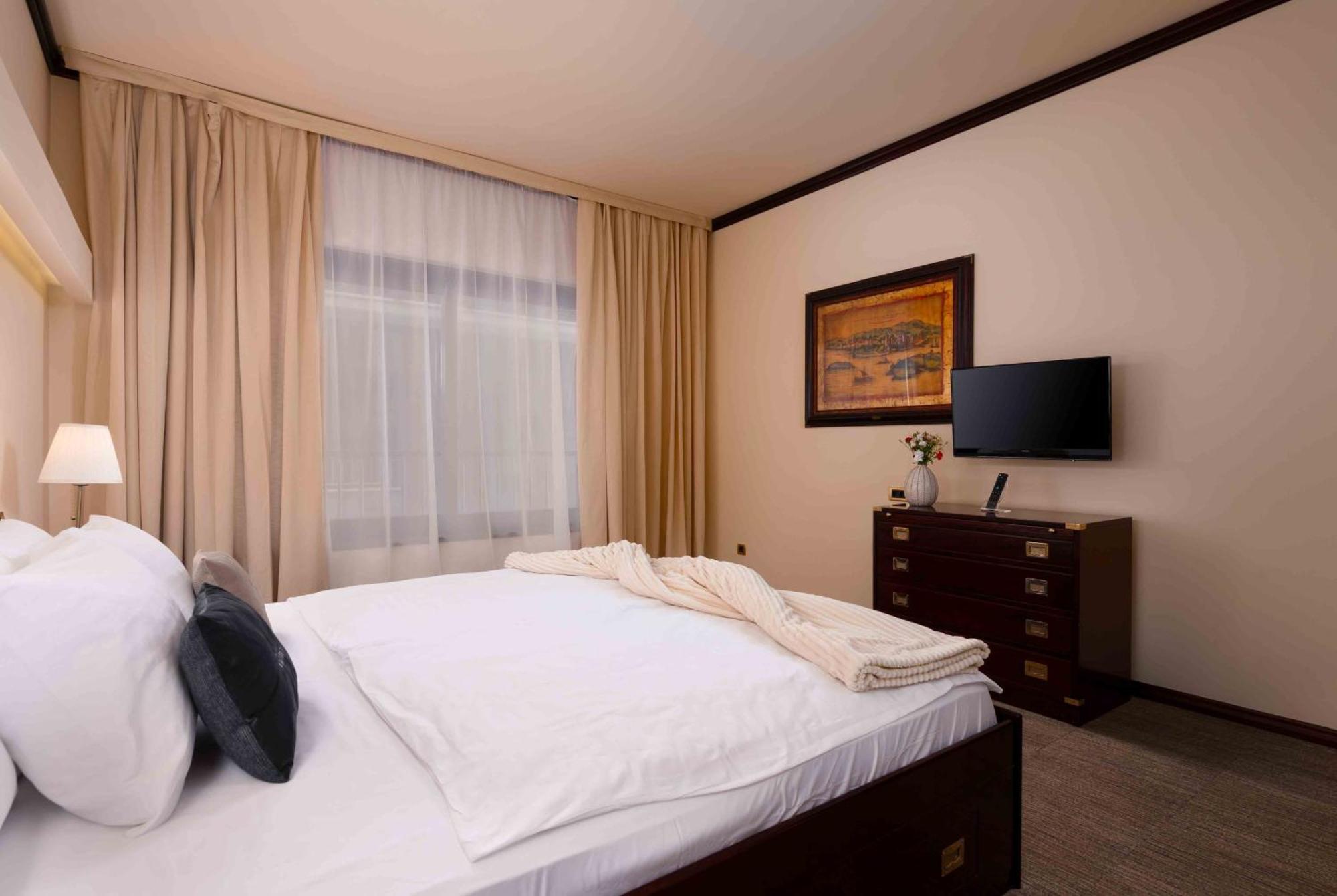 Boutique Hotel Nautica - Spa & Wellness, Free Parking, Pet Friendly Novigrad  Bagian luar foto