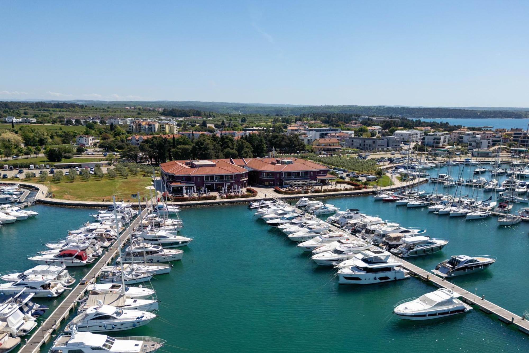Boutique Hotel Nautica - Spa & Wellness, Free Parking, Pet Friendly Novigrad  Bagian luar foto