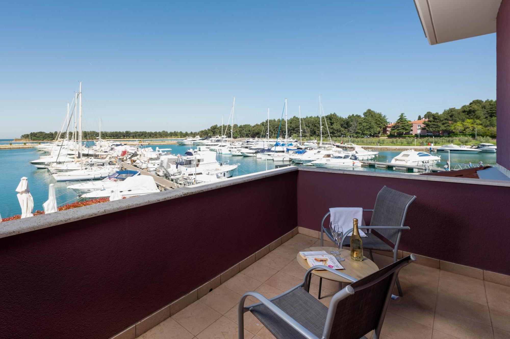 Boutique Hotel Nautica - Spa & Wellness, Free Parking, Pet Friendly Novigrad  Bagian luar foto
