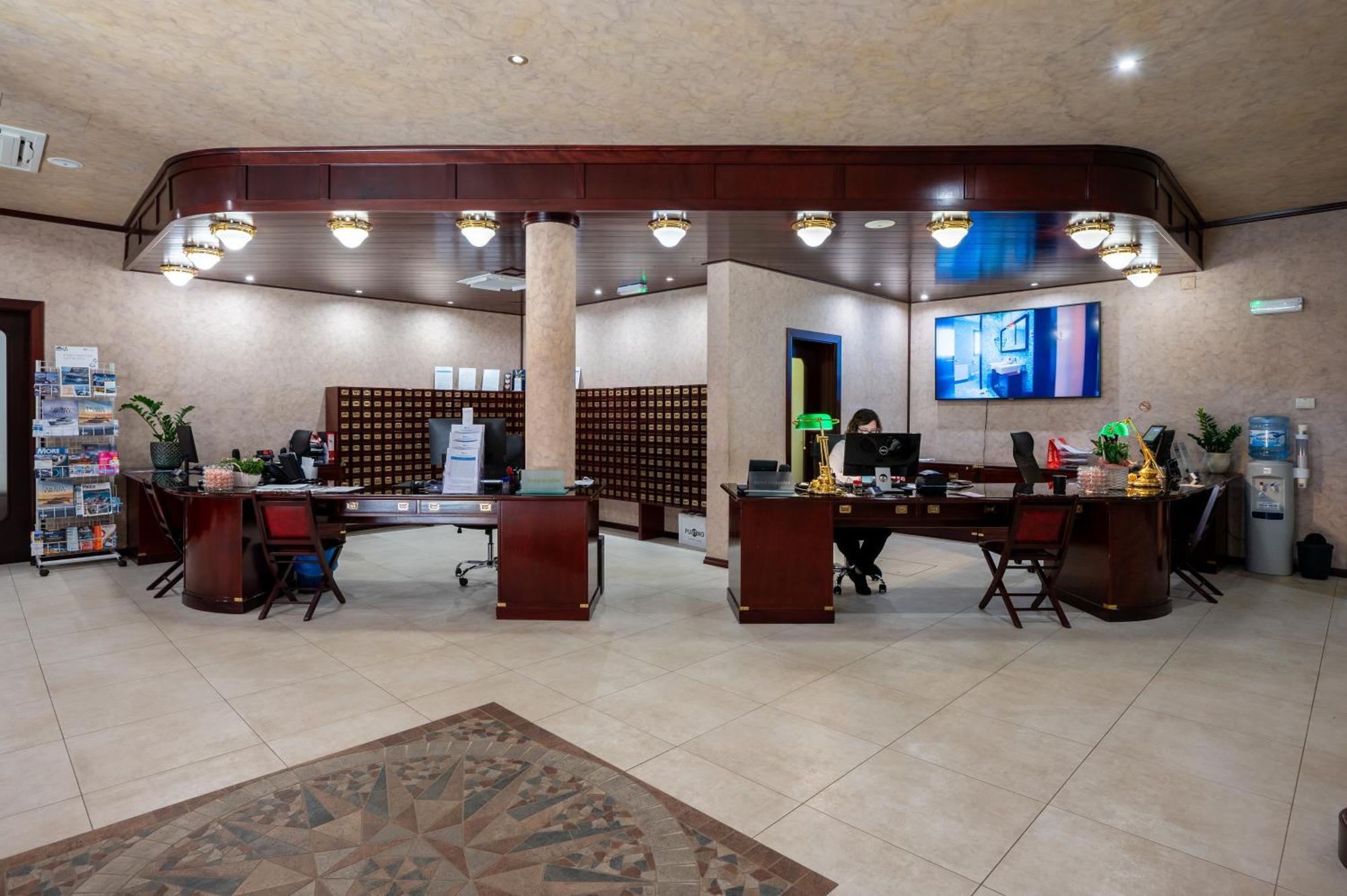 Boutique Hotel Nautica - Spa & Wellness, Free Parking, Pet Friendly Novigrad  Bagian luar foto
